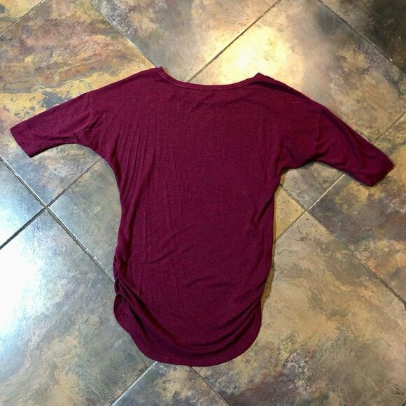 Express Red Wine Maroon Burgundy Three Quarter Sleeve Ruched on Side Sweater Med - Picture 2 of 9
